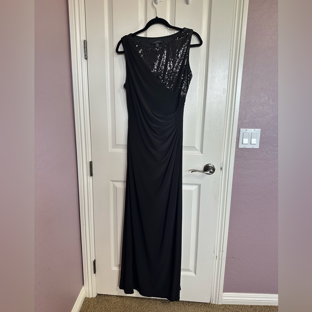 LIKE NEW R&M Richards Elegant Black Sequin Sleeveless Maxi Dress Size 14